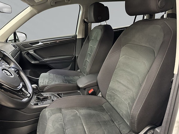 Volkswagen Tiguan Allspace 8 of 10