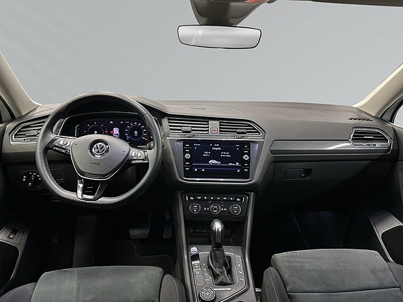 Volkswagen Tiguan Allspace 7 of 10