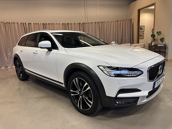 Volvo V90 Cross Country