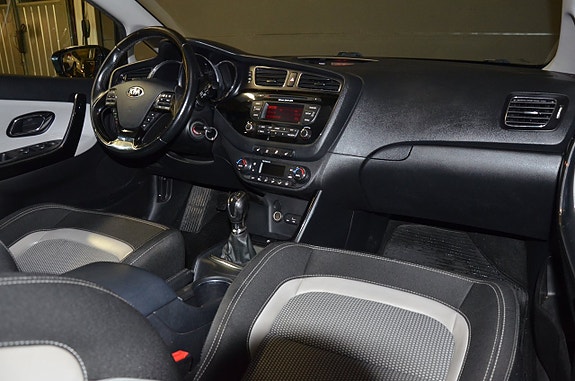 Kia Ceed 9 of 21