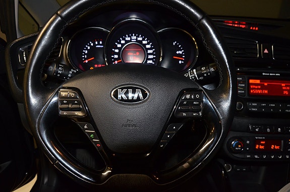 Kia Ceed 13 of 21
