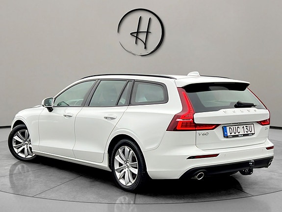 Volvo V60 8 of 24