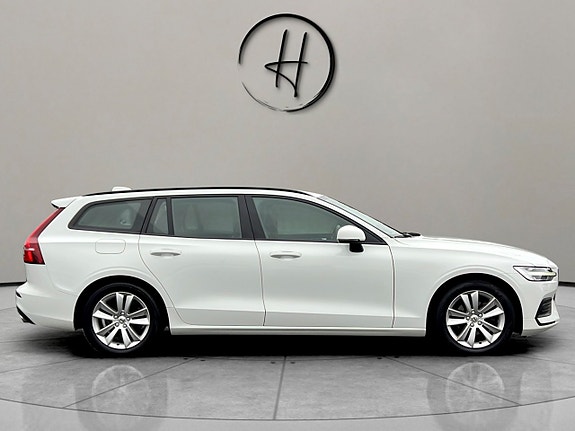 Volvo V60 5 of 24