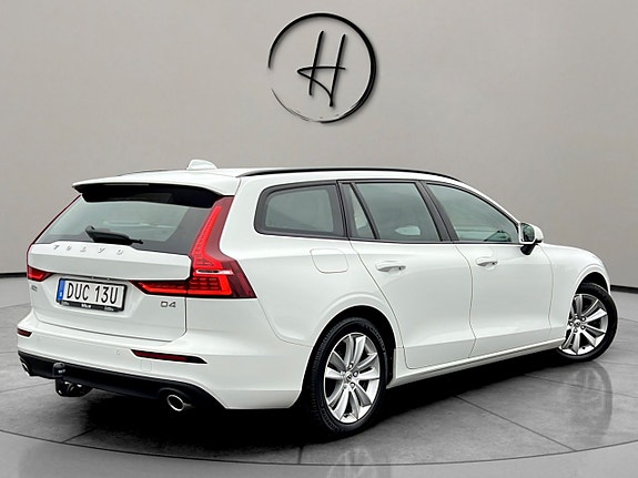 Volvo V60 7 of 24