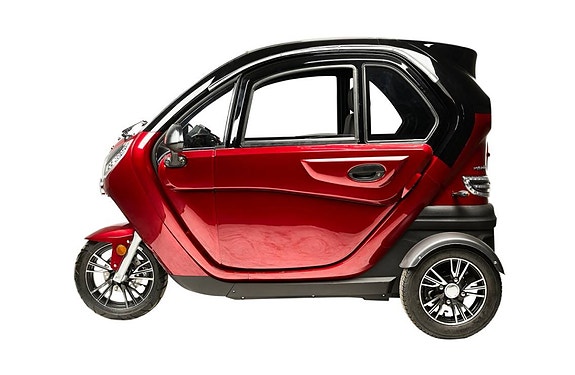 Elmopedbil Skand Gomoto 3.3 - Klass 2 - 25km/h BEGAGNAD 2 of 9