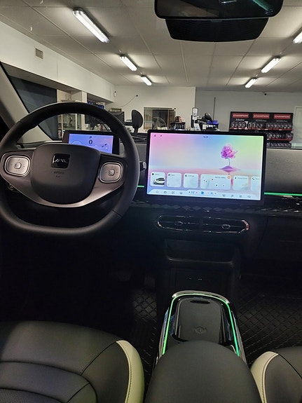 JAC E30X 16 of 25