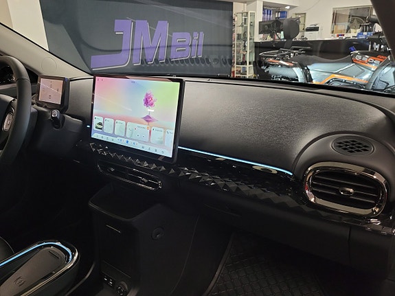 JAC E30X 14 of 25