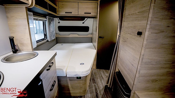 Weinsberg CaraOne 450 FU | Fransk säng | KAMPANJ 16 of 21