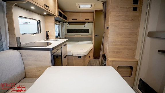 Weinsberg CaraOne 450 FU | Fransk säng | KAMPANJ 12 of 21