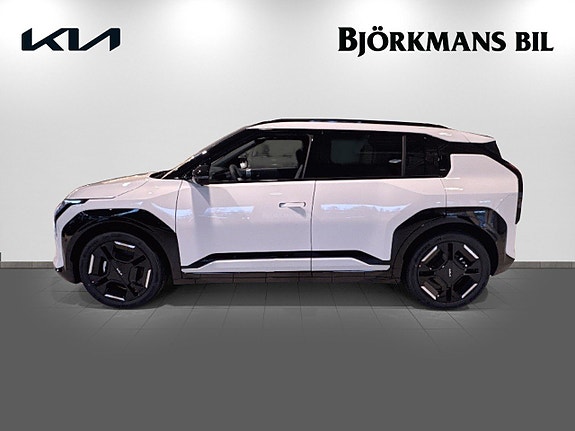 Kia EV3 4 of 5