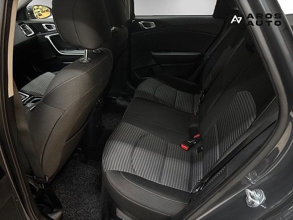 Kia Ceed 9 of 14
