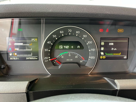Volvo FH 500 8x4*4 KORP&SON TANK10000 + 10500 l / VACUUM... 18 of 24