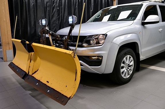 Volkswagen Amarok 3 of 5