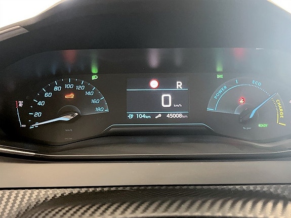 Peugeot e-208 8 of 15