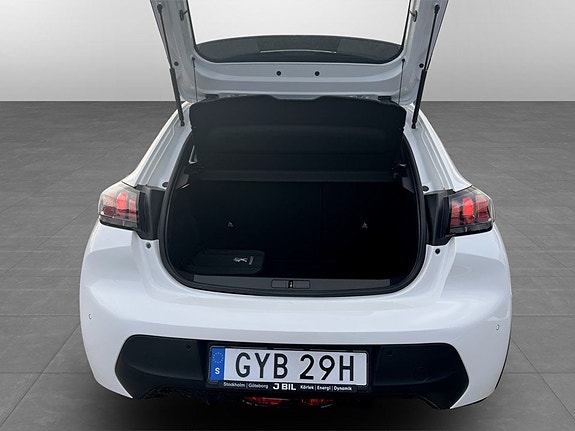 Peugeot e-208 15 of 15