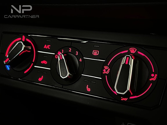 Volkswagen Polo 12 of 17