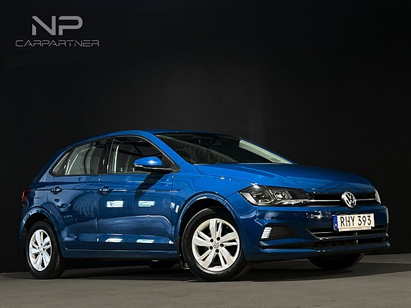 Volkswagen Polo 2 of 5
