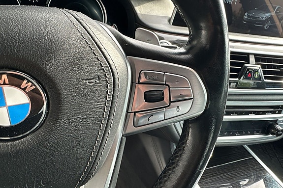 BMW 750d 15 of 30