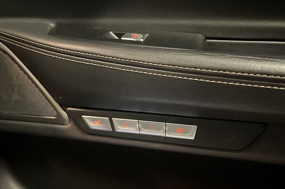 BMW 750d 15 of 24