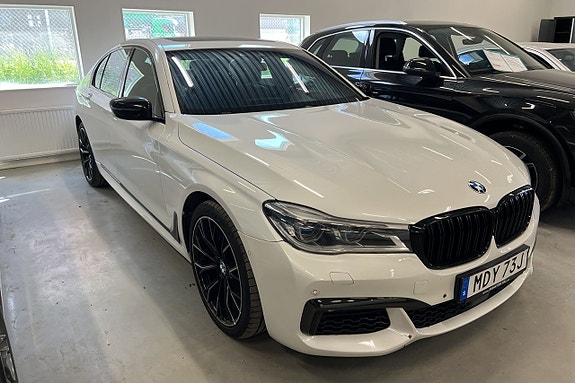 BMW 750d 3 of 24
