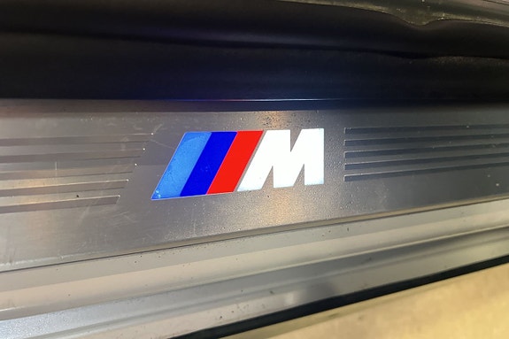 BMW 750d 14 of 24