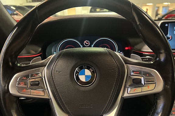 BMW 750d 19 of 24