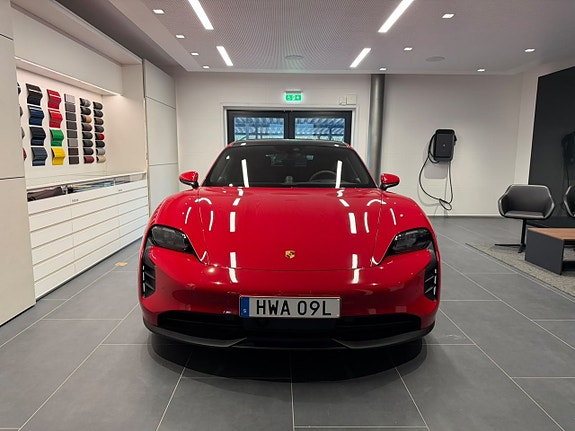 Porsche Taycan GTS 2 of 23