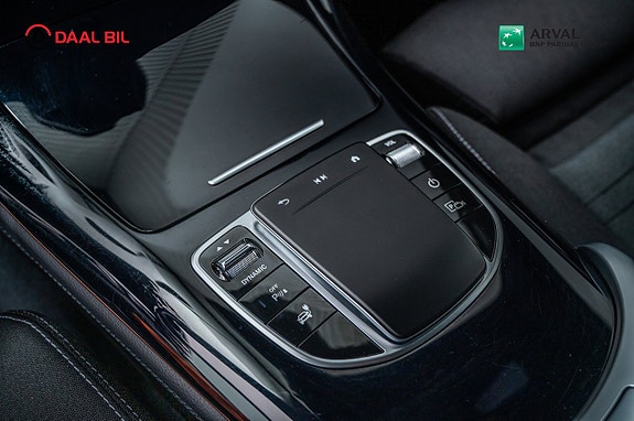 Mercedes-Benz EQC400 22 of 26
