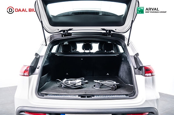 Mercedes-Benz EQC400 24 of 26