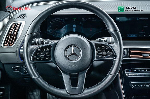 Mercedes-Benz EQC400 13 of 26