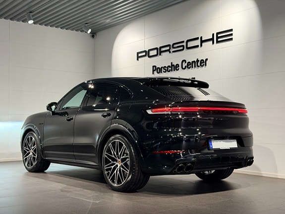 Porsche Cayenne 6 of 19