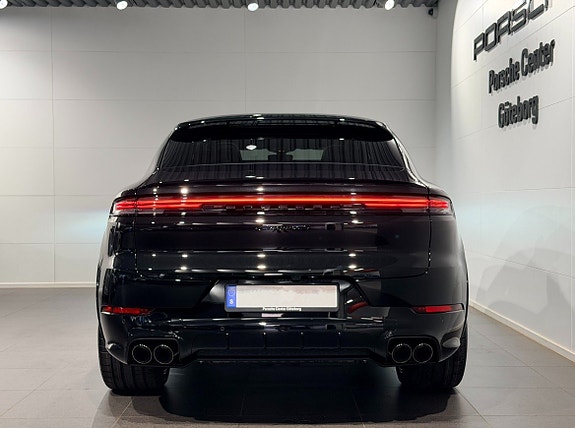 Porsche Cayenne 7 of 19