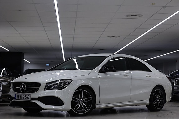 Mercedes-Benz CLA250 3 of 5