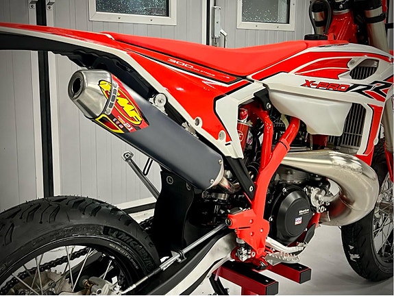 Beta RR X-Pro MY2025 Motard & Enduro LV-Reg FMF-pipa, 2h, Byte 10 of 12