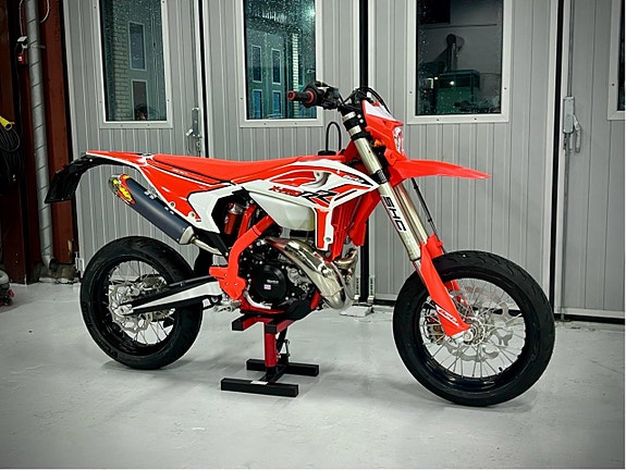 Beta RR X-Pro MY2025 Motard & Enduro LV-Reg FMF-pipa, 2h, Byte 3 of 12