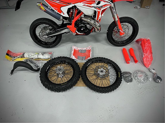 Beta RR X-Pro MY2025 Motard & Enduro LV-Reg FMF-pipa, 2h, Byte 2 of 12