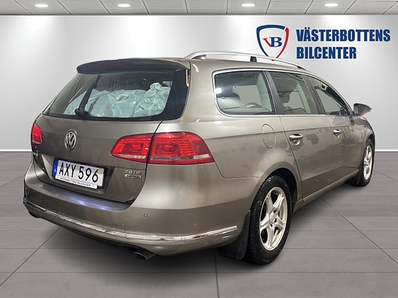 Volkswagen Passat 3 of 5