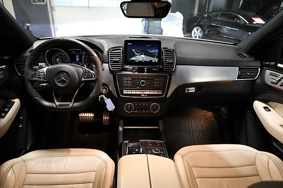 Mercedes-Benz GLE63 12 of 24