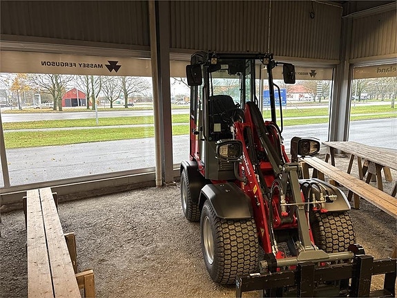 Weidemann 1190 E KAB 2 of 3