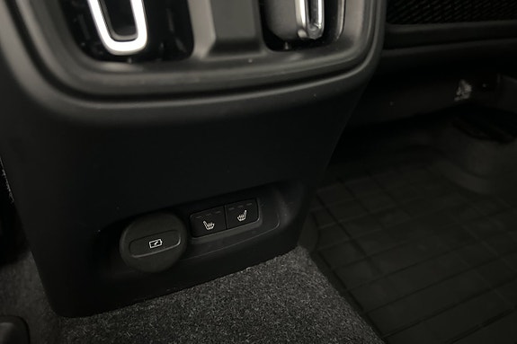 Volvo XC40 28 of 30