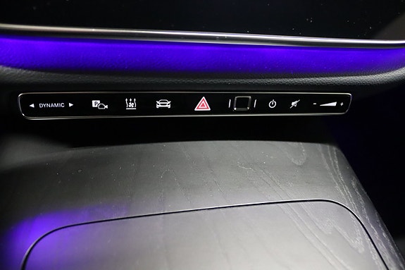 Mercedes-Benz E220 17 of 22