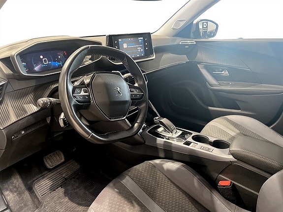 Peugeot 2008 4 of 15