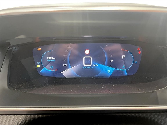 Peugeot 2008 8 of 15
