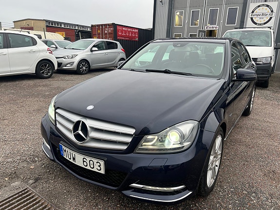 Mercedes-Benz C220