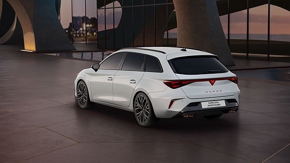 Cupra Leon 2 of 5