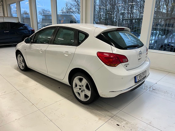 Opel Astra 3 of 5