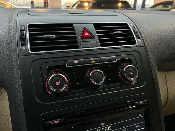 Volkswagen Touran 11 of 15