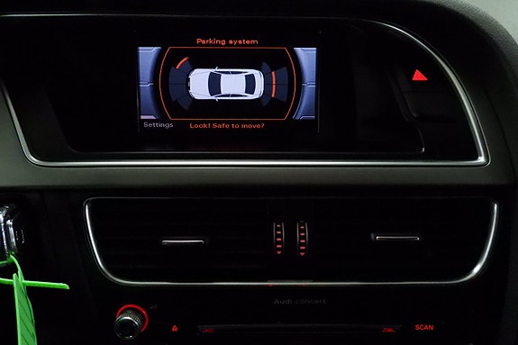 Audi A4 23 of 25