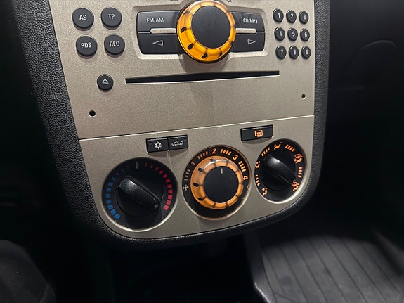 Opel Corsa 21 of 22