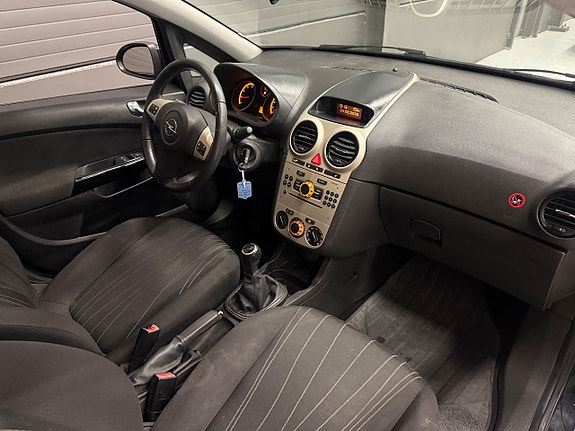 Opel Corsa 15 of 22
